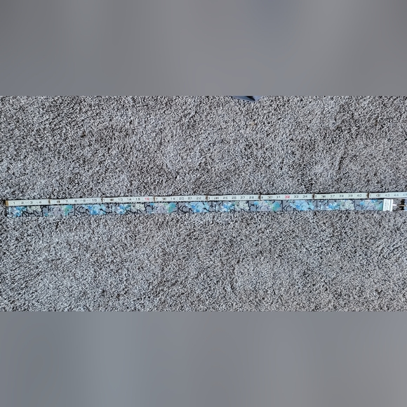 Calvin Klein Floral Twist Reversible Belt - Picture 8 of 10